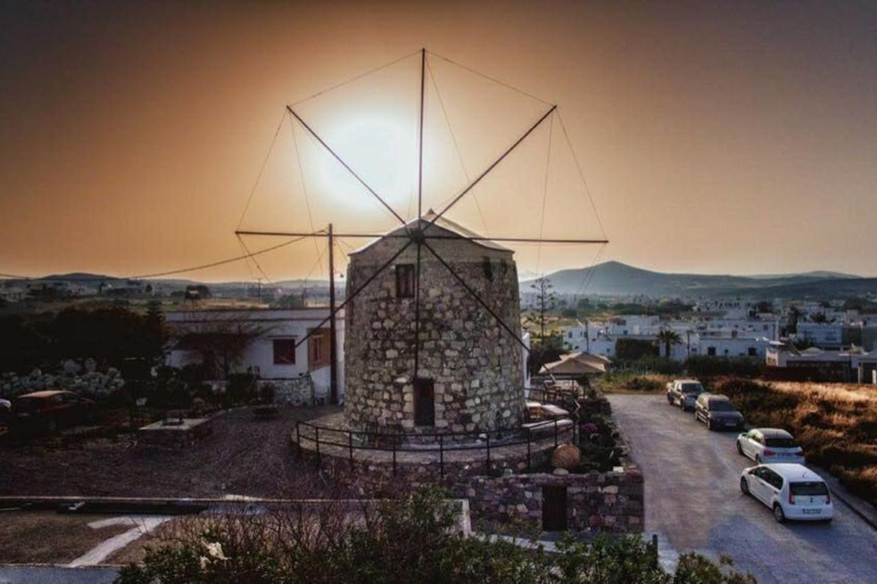 The Windmill Apartment Adamantas  Bagian luar foto